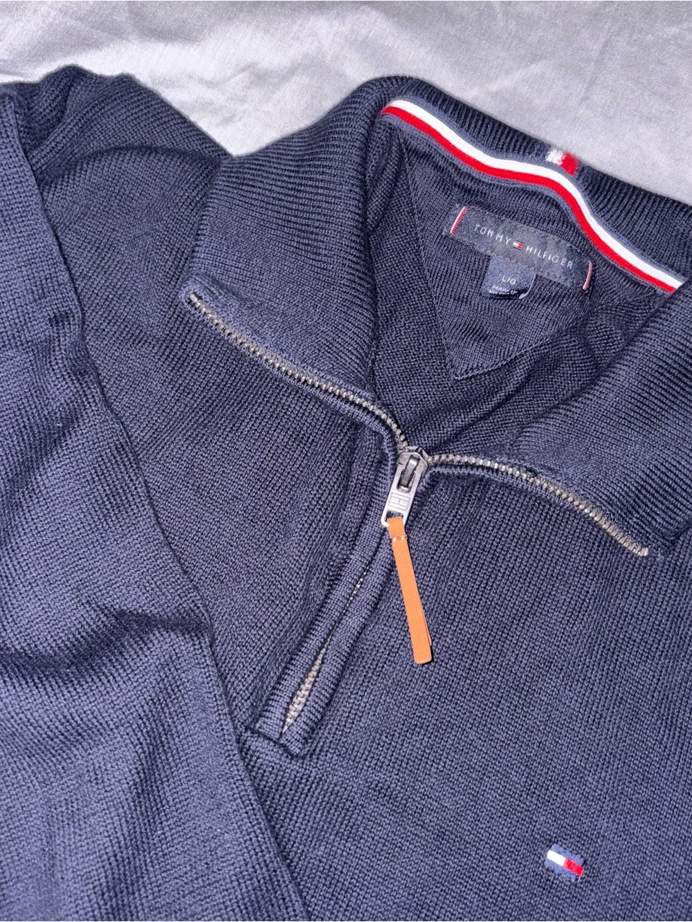 Tommy Hilfiger Men’s Navy Quarter-Zip Knit Sweater size Large